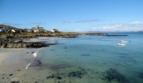 The stunning clear waters of Iona.